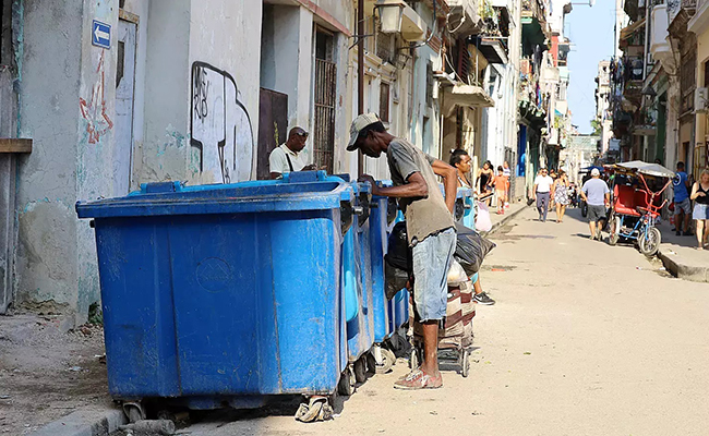 Cuba: redes de solidariedade substituem Estado em colapso 1391_mendigos Cuba: redes de solidariedade substituem Estado em colapso